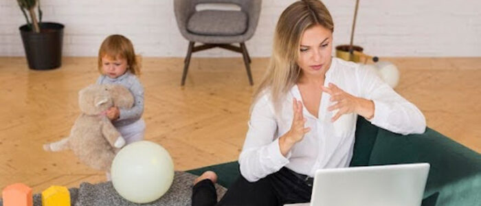 babysitter safety training online supervising child at home